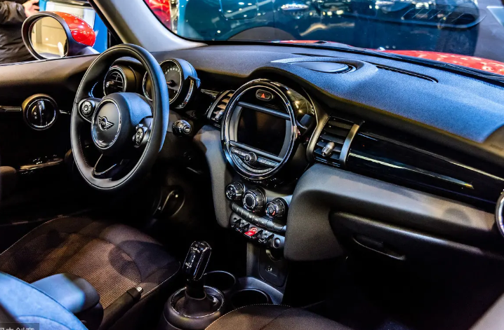 ABS塑料在汽車零件中的應(yīng)用